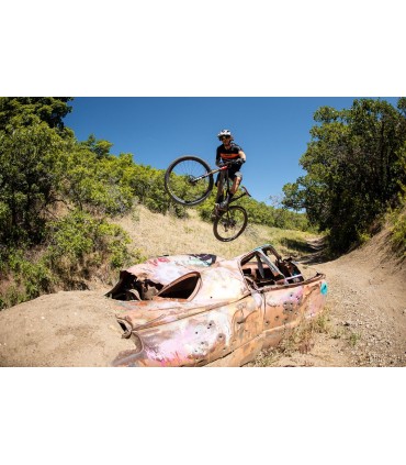 SHORT INTENSE BK/GY 30