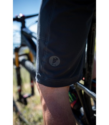 SHORT INTENSE BK/GY 30