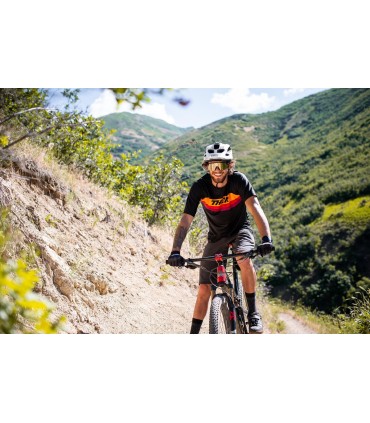 SHORT INTENSE BK/GY 30