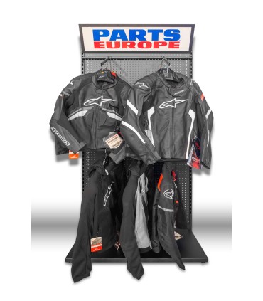 WALL DISPLAY WITH BANNER