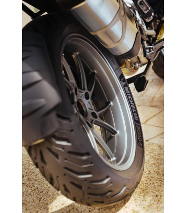 RD6 150/70ZR17 (69W) TL