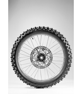 MCE 6D EX MED 110/80-18 58R M+