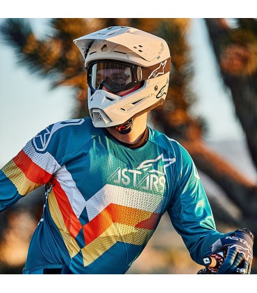 HELMET SM5 SOLID WHT M