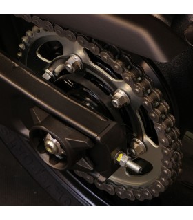 NUT REAR AXLE 25X1.5 TIT