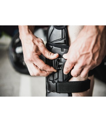 KNEE FIELD ARMOR3 BK L/XL