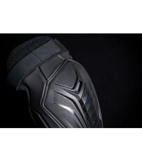 ELBOW FIELD ARMR3 BK L/XL